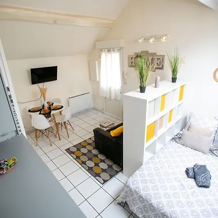 Apartment L'evasion - Coeur De - Wifi - Gare Les Mureaux